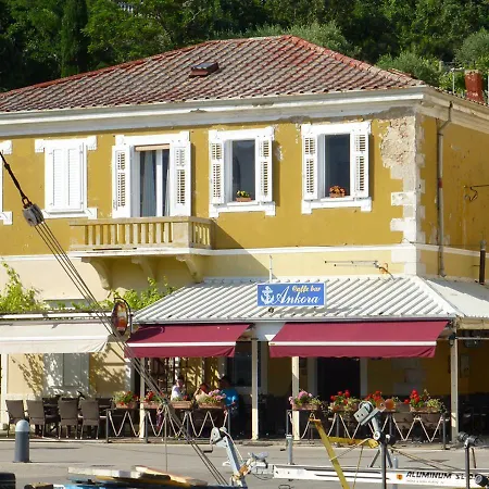 & Elizabet * Baška