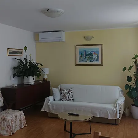 & Elizabet Apartmán Baška