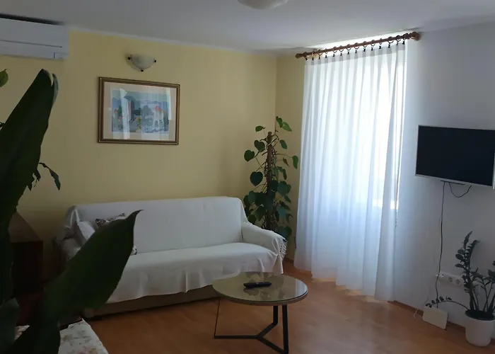 Apartament & Elizabet